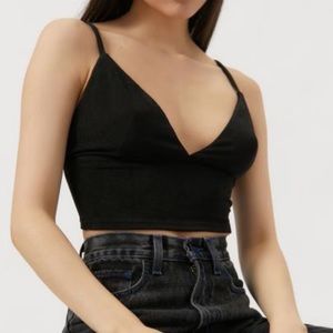 URBAN OUTFITTERS L VELOUR TRIANGLE CAMI